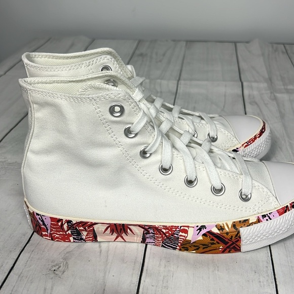Converse Women’s Chuck Taylor All Star High Top  White/Multicolor Trim Size 7.5 - Picture 6 of 12